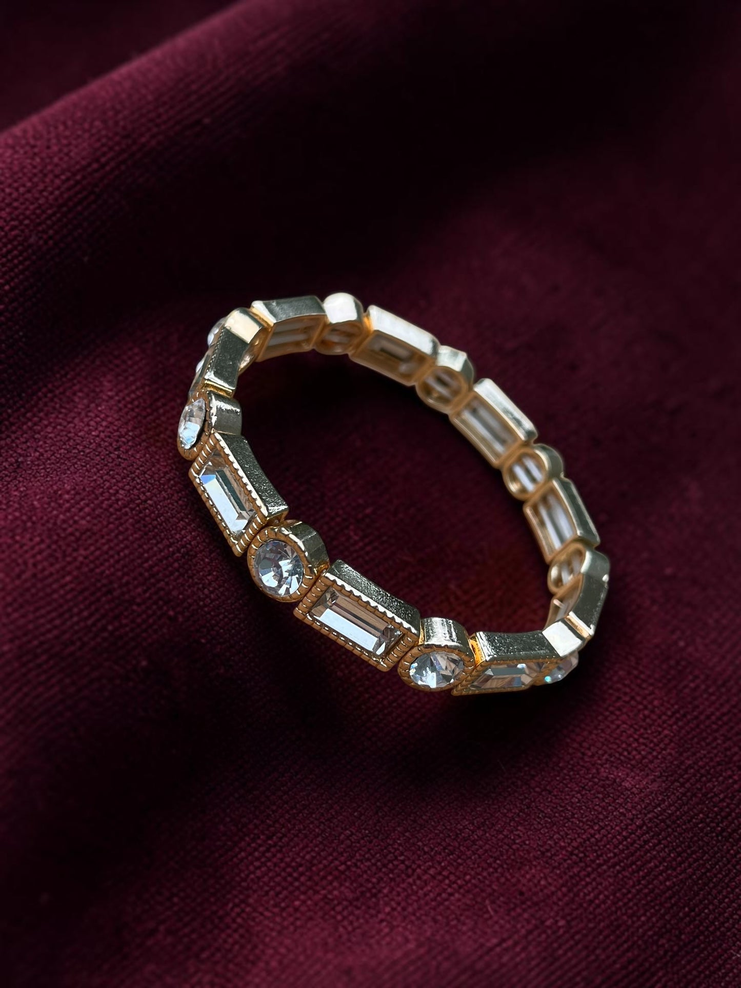 Vintage Glam Crystal Stretch Bracelet