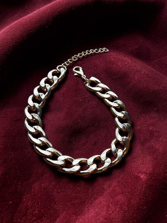 Luxe Gold Curb Chain Bracelet