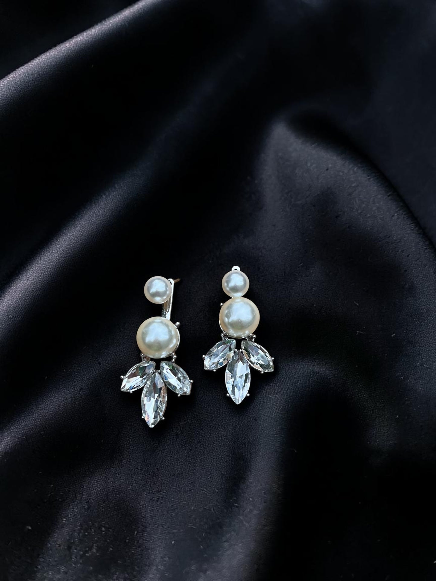 Pearl Sparkle Wedding Post Earrings