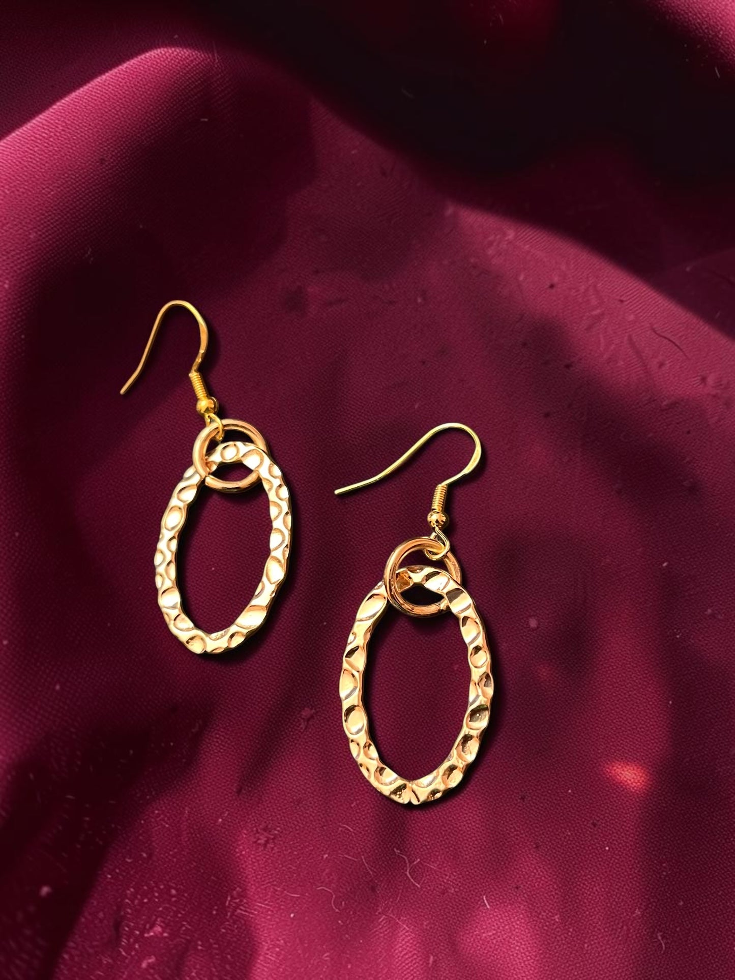 Hammered Gold Oval Earrings | Dainty Gold Dangle Earrings | Textured Oval Drop Earrings | Minimalist Everyday Jewelry | Gift for Her