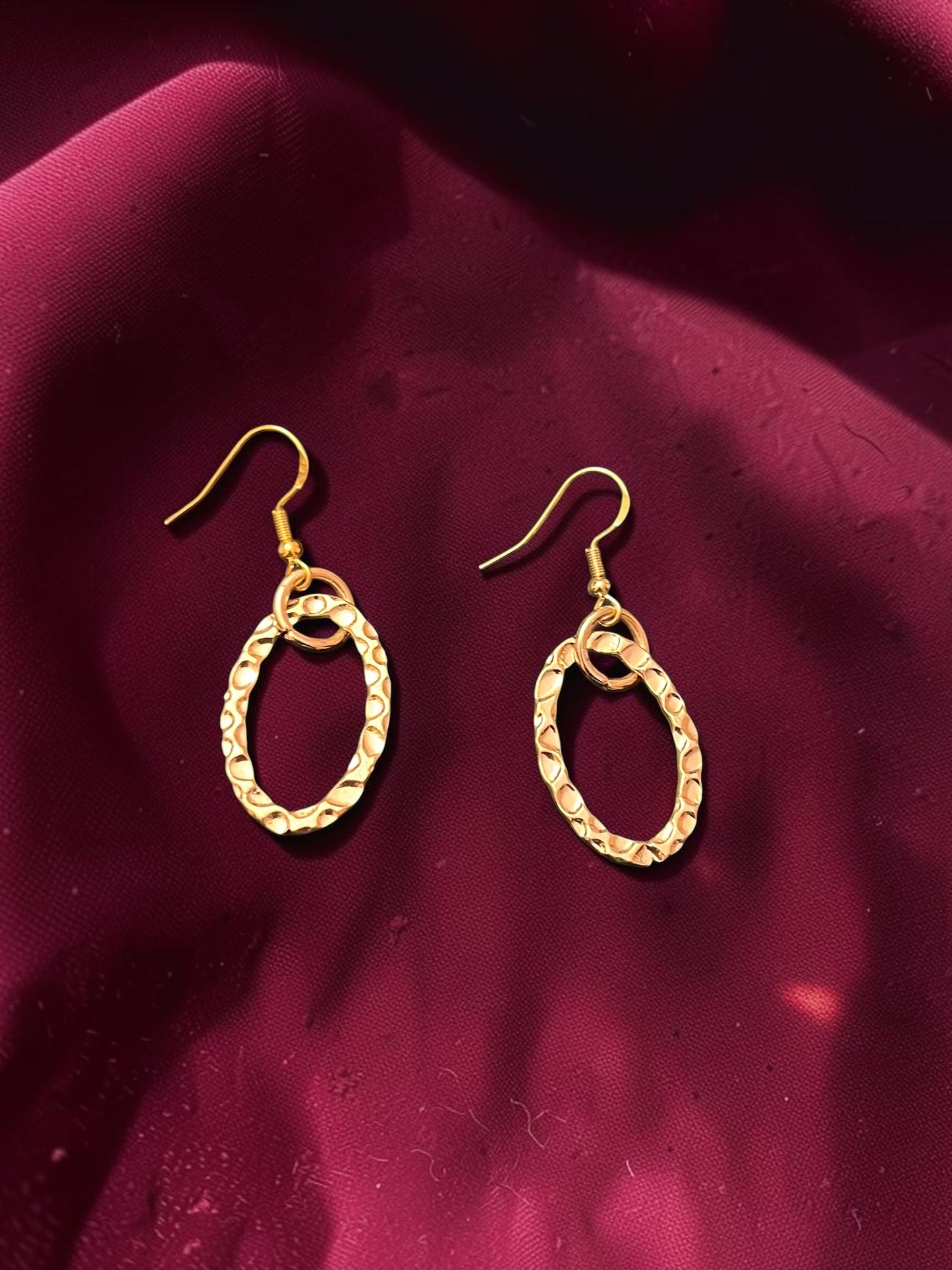 Hammered Gold Oval Earrings | Dainty Gold Dangle Earrings | Textured Oval Drop Earrings | Minimalist Everyday Jewelry | Gift for Her